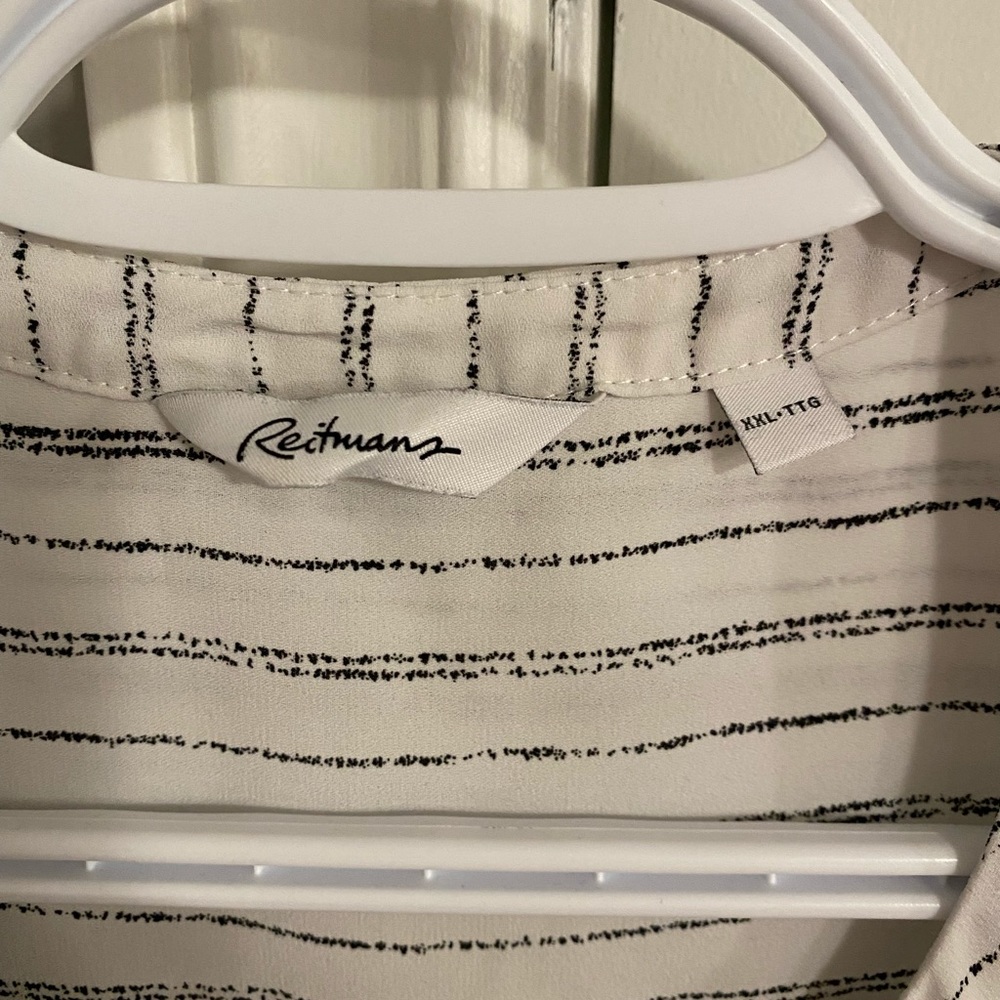 Blouse - Picture 2 of 2
